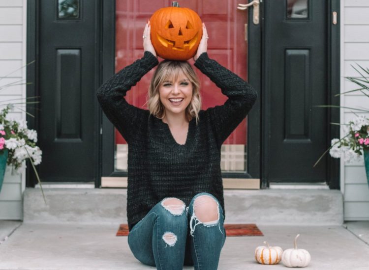 10 Easy Pumpkin Carvings Everyone Can Do